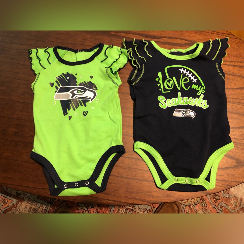 New without sales tags Seattle Seahawks Baby Onesie two-pack 6-9 months